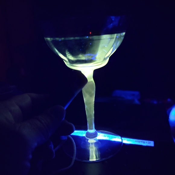 Glastonbury-Lotus Platinum Champagne/Sherbet 5 3/4" Glasses Vtg Glows ~ Set Of 4 - Picture 11 of 12